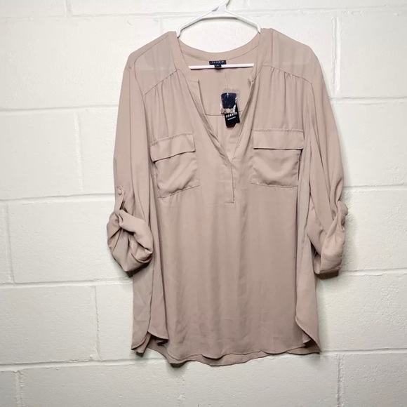 NEW Torrid size 3X Tan V Neck Tunic Top Roll Tab 3/4 Sleeve Lightweight Hi Lo - Picture 1 of 9